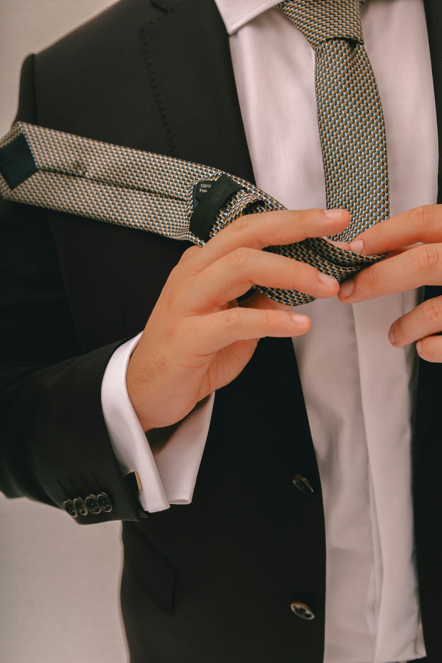 A Complete Guide to Ordering Custom OEM Ties